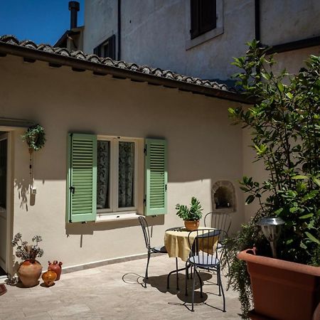 App. Con Terrazza Panoramica In Centro-Montefalco Exterior foto